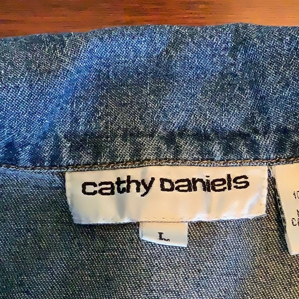 Cathy Daniels Blue Jean Jacket Classic Denim Style - Picture 6 of 7
